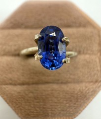 1.29ct Oval Cut Sapphire 7.4 x 4.7mm