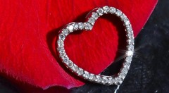 14k white gold pendant 0.09ct natural diamond open heart charm 0.66gr N2744A