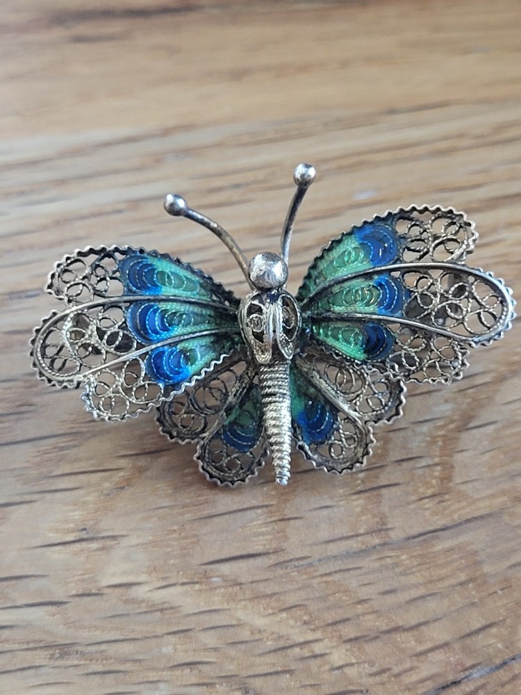 800 European Silver STUNNING BUTTERFLY Brooch. Vintage. Artistic.