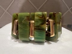 Vintage Green Marbled Chunky Bakelite Expandable Bracelet