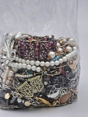 Mixed Wearable Jewelry Lot 26B Bag Vintage to Modern All Wearable 3 Lb 6 oz