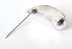 Brooch With Relief Decor Modernist 925 Silver Z595