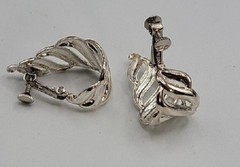 Vintage Napier Silver Tone Screw Back Clip On Earrings Twisted Silver Tone Huggi