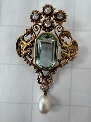 22k Gold Pin, 20.09 mm X 11.9mm 16.9 Kt Emerald Cut Aquamarine, Diamonds, Pearl