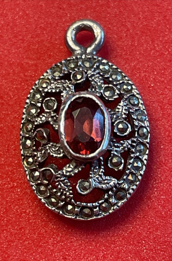 STERLING Silver Marked CW Almandine Garnet AND Marcasite Round Pendant C05