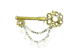 Hildie & Jo Key Brooch Pin Brass Tone Faux Pearl Double Chain Beads Statement