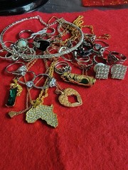 44-Piece Estate Jewelry Collection – Mixed Fashion Jewelry – Rings, Necklaces