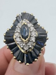 VINTAGE Y. GOLD GENUINE DIAMOND BLUE SAPPHIRE COCKTAIL RING 5.5 BAGUETTE MARQUIS