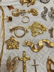 Wearable Jewelry mixed lot, Vintage And New