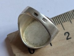 Vintage men’s signet ring sterling silver 925 Size 8.5 Weight 4.55 g.