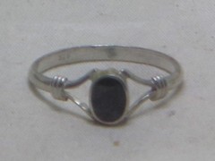 vintage sterling silver ring oval black inlay detail jewelry band 925 size 5.25