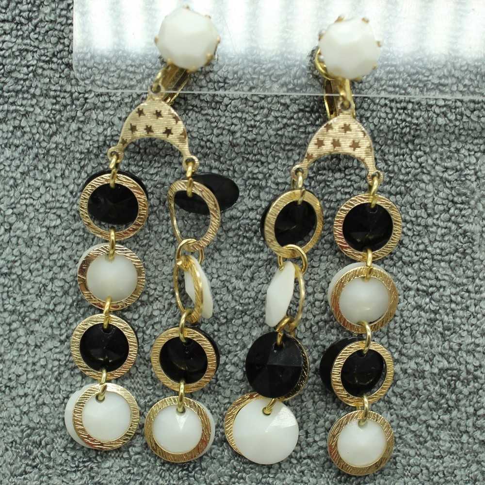 Vintage Dangle Earrings Womens Black White Gold Retro Mod Beaded Drop Hong Kong