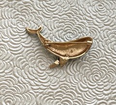 Vintage style Whale brooch enamel on gold tone metal