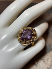 18K Yellow Gold Amethyst Ring