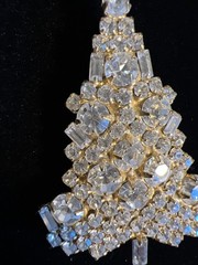 Vintage Eisenberg Ice Christmas Gold Tree Brooch Pin w/Rhinestones 2.25″