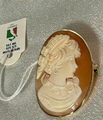Vintage Hand Carved Shell Cameo Brooch Pendant 14K Gold Estate Italian