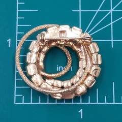 Brilliant Pink Crystal Brooch 1.25in Textured Gold Tone Quality Rhinestone VTG