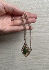 VTG Jade Nephrite Diamond Chip Gold Tone Filigree Cultured Pearl Necklace 18″