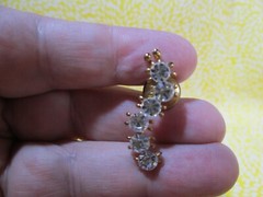 VTG Gold Tone Clear Glass Stone Centipede Brooch Scarf Lapel Tac Pin / 4E