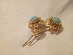 Gold Tone Aqua Blue Marbled Stone Flower Brooch 2 3/4 In. Unique!