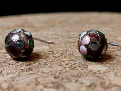 Vtg Plum Silvertone Wire Enamel Flower W/ Leaves Bead Hook Earrings Hangs 1.5 In