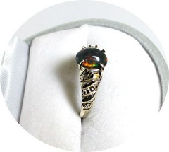 Cute – BLACK OPAL – Natural gem – Multi Colors – 14k Vintage Yellow Gold Mt