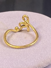 VINTAGE SIZE 8 YELLOW GOLD PLATED K INITAL RING UNIQUE DESIGN