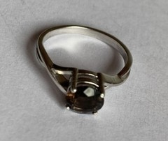 Vintage ring sterling silver 925 Size 7 Weight 2.05 g. Smoky quartz.