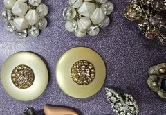 Vintage Lot Of 14 Pairs Of Clip On & Screw On Earrings Unmarked