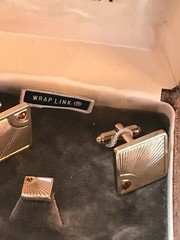 Vintage Demi Towncraft Etched Goldtone Squares w Tiny Ruby Red Accent Cuff Links