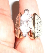 VINTAGE 18K G.H.E RING SIZE 5 BIG CUBIC ZIRCONIA RHINESTONES DESIGN