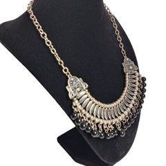 VINTAGE Women’s Silver Tone Black Acrylic Beads Necklace 8.5 in + 3.5 in