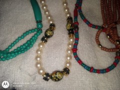 Lot 17 Vintage Necklaces Many still with Tags Ames Jamesway Lucite Wood Jewelry