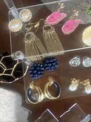 VTG Retro Boho Variety Of Earrings Lot 43 Pairs Dangle, Statement, Mixed Metals