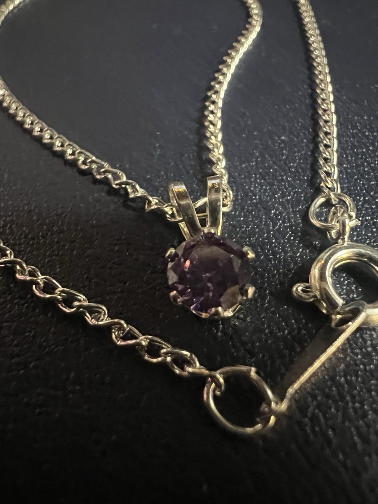 Vtg 18K White Gold Plated Amethyst Solitaire Pendant Chain Necklace 18”