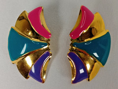 Vintage Gold Tone Pink Teal Purple Enamel Stud Earrings Abstract 1.5″