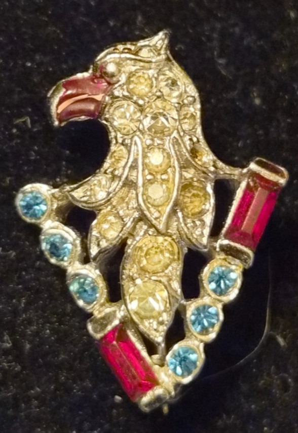 Vintage 1940s Crown Trifari Alfred Philippe Eagle Head Fur Clip Pin WWII – AS IS