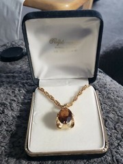 VINTAGE NEW Man Made Diamonds 18kt H.G.E. TOPAZ COLOR Necklace Box Royale Gems