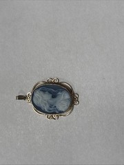Vintage 14K 585 Yellow Gold Blue Agate Cameo Woman’s Portrait Pendant