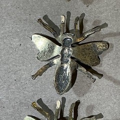 Group Of 8 Vintage Gold Finished Wasp/Bee Jewelry Pieces As Is INV-AT08