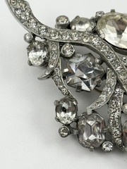 Vintage Eisenberg Original Clip W/ Clear Rhinestones