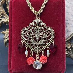 Romantic Vintage 1980s Assemblage Necklace, Hearts Roses, Freshwater Pearls OoaK