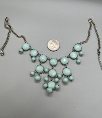 16 inch light green Faceted Round plastic Stone Statement Necklace bl01