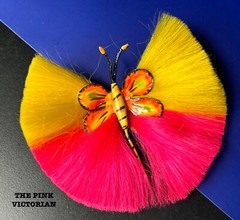 RARE SIGNED HATTIE CARNEGIE HOT PINK & YELLOW DYNEL BUTTERFLY PIN BROOCH💛💕
