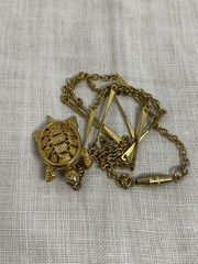 Vintage Sea Turtle Pendant Necklace Gold Tone Bar Link Chain Beach Ocean