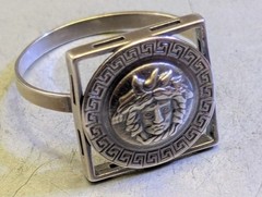 Vintage men’s ring sterling silver 925 Size 11 Weight 3.38 g. Medusa Gorgon.