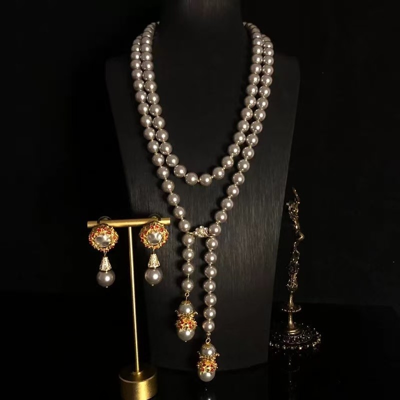 Vintage Long Pearl Necklace Tassel Pendant Statement Jewelry Baroque Style