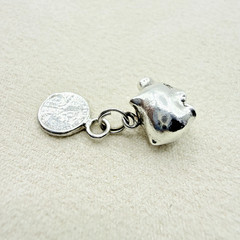 Vintage 925 Sterling Silver Small Piggy Bank Attached Coin Money Dangle Charm