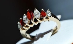 14k yellow gold size 4 ring 0.90ct garnet natural diamond pyramid 3.0gr N3074E