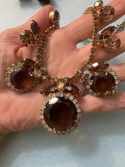 VTG D&E Juliana Root Beer Glass & Topaz Rhinestone Runway Necklace & Earrings